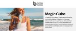 Bouteille isotherme Bottle Bottle Magic Cube avec utilisatrice à la plage